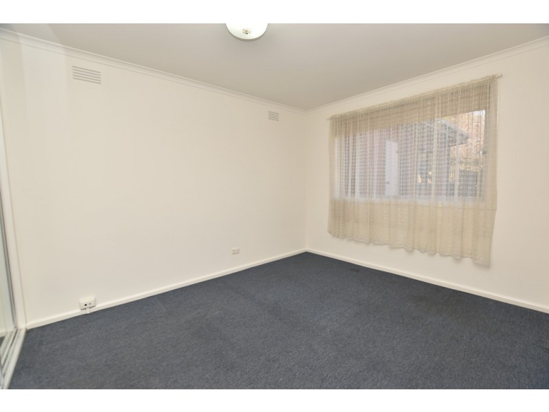 6 Centre Avenue, Port Melbourne VIC 3207