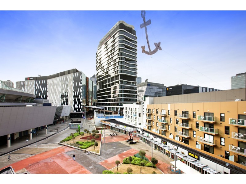 915/100 Harbour Esplanade, Docklands VIC 3008