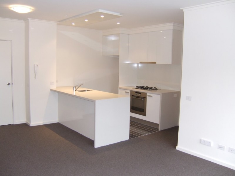 REF 080711/63 Whiteman Street, Southbank VIC 3006