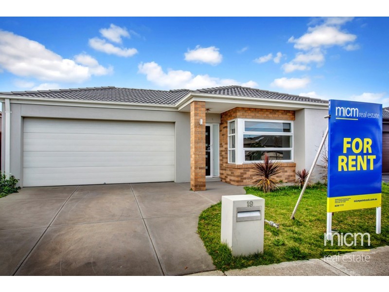 19 Heatherbell Avenue, Point Cook VIC 3030