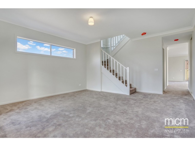4 Teachers Crescent, Truganina VIC 3029