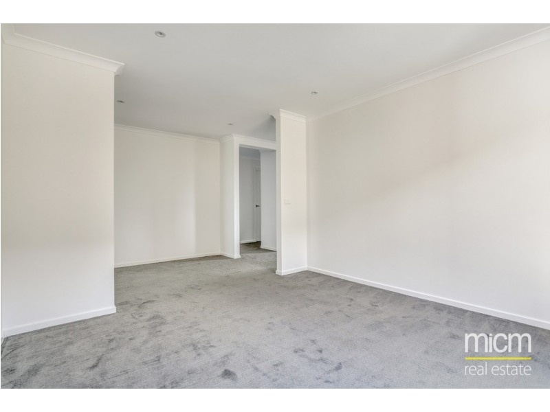 13 Coltan Avenue, Melton South VIC 3338