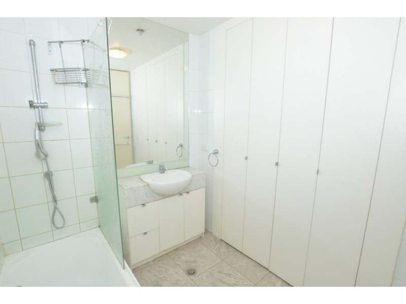 REF 081408/88 Kavanagh Street, Southbank VIC 3006