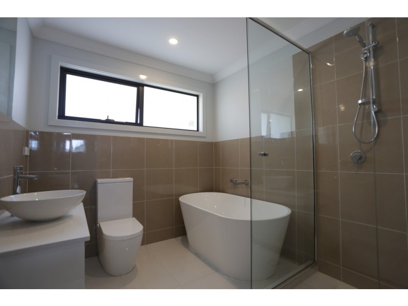 4/28 Sweetland Road, Box Hill VIC 3128