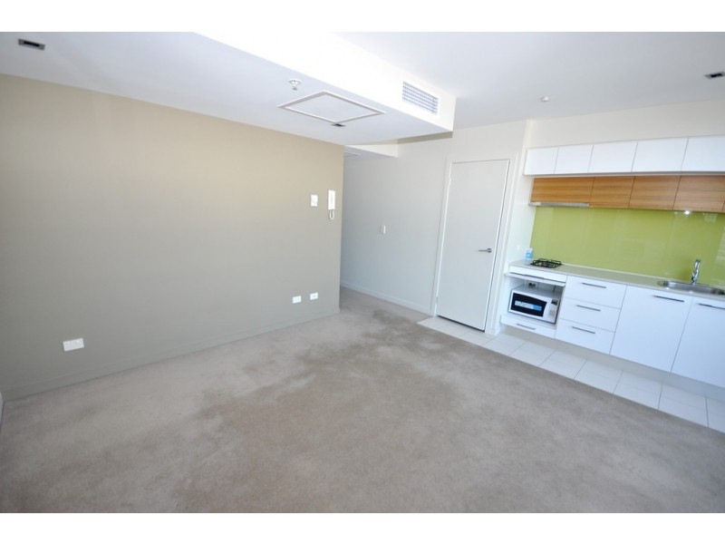 2910B/100 Harbour Esplanade, Docklands VIC 3008