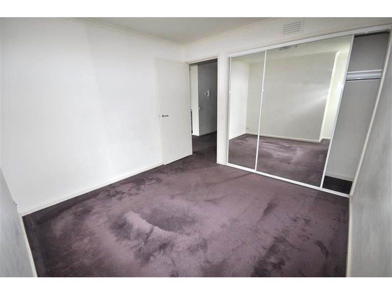 REF 081550/118 Dudley Street, West Melbourne VIC 3003