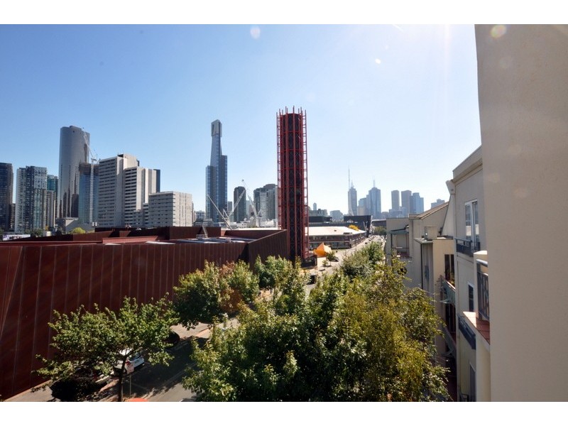 REF 081688/88 Wells Street, Southbank VIC 3006