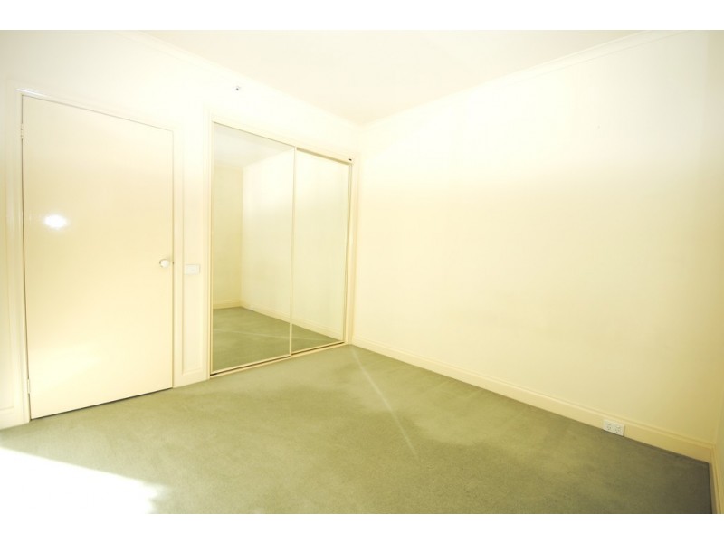 REF 081712/33 Latrobe Street, Melbourne VIC 3000