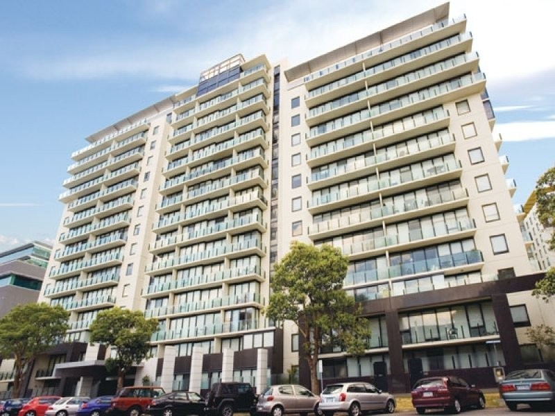 REF 081711/38 Bank Street, South Melbourne VIC 3205