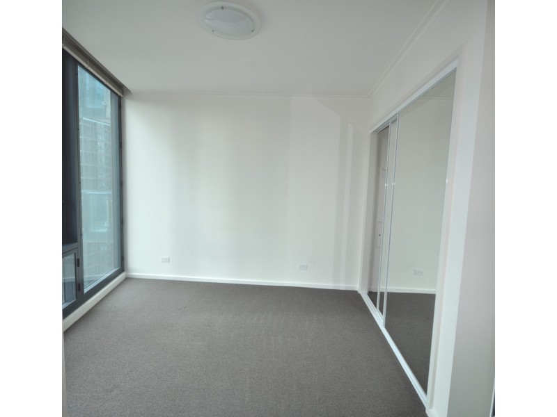 REF 082101/180 City Road, Southbank VIC 3006
