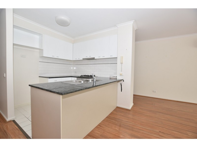 REF 082232/63 Dorcas Street, South Melbourne VIC 3205