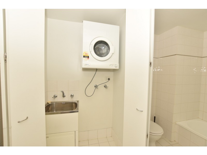 REF 082232/63 Dorcas Street, South Melbourne VIC 3205