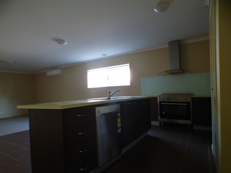 37 Millpond Drive, Point Cook VIC 3030