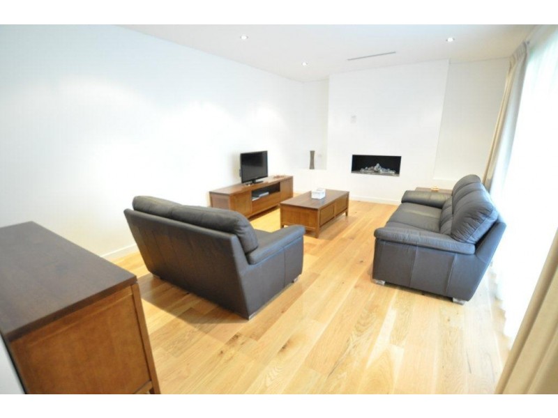 6 Guest Close, Kew VIC 3101