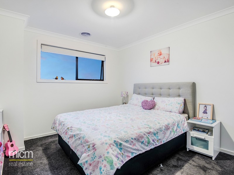 2 Regal Road, Point Cook VIC 3030