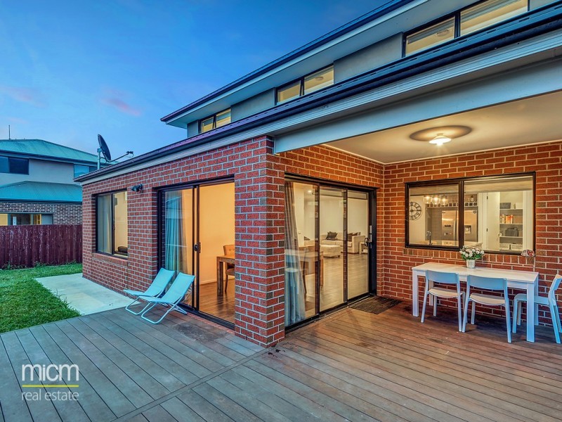 2 Regal Road, Point Cook VIC 3030