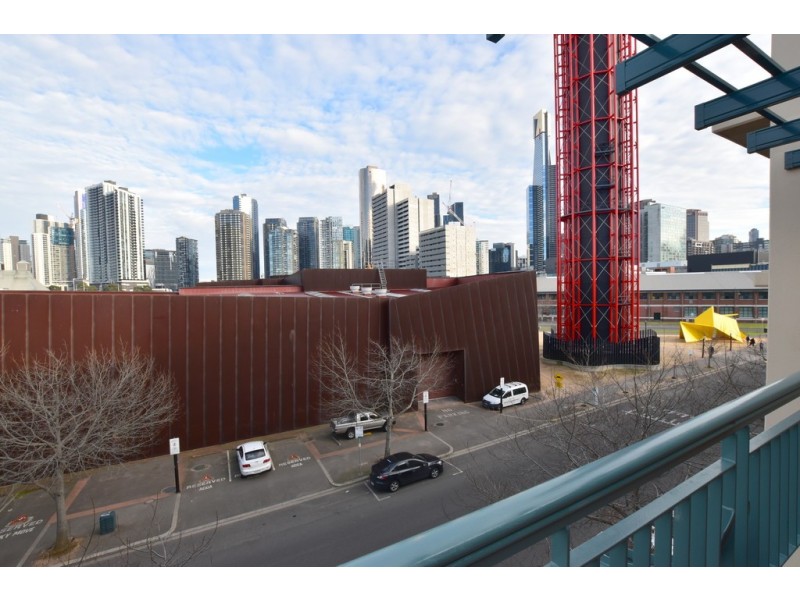 REF 08259/83 Dodds Street, Southbank VIC 3006