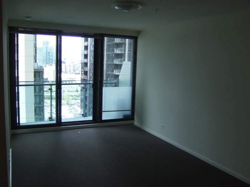 REF 082503/180 City Road, Southbank VIC 3006