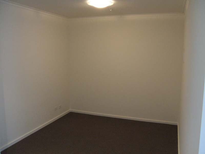 REF 082503/180 City Road, Southbank VIC 3006