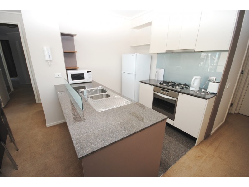 REF 082579/100 Kavanagh Street, Southbank VIC 3006