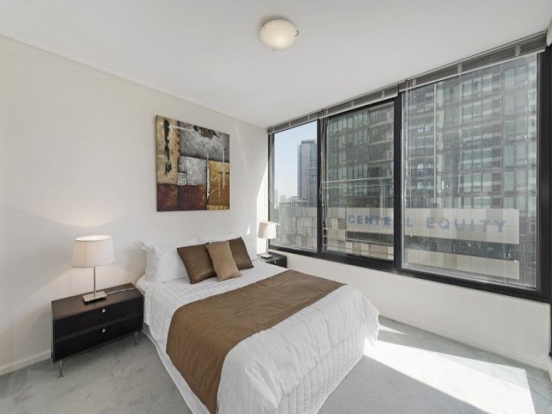 REF 082700/163 City Road, Southbank VIC 3006