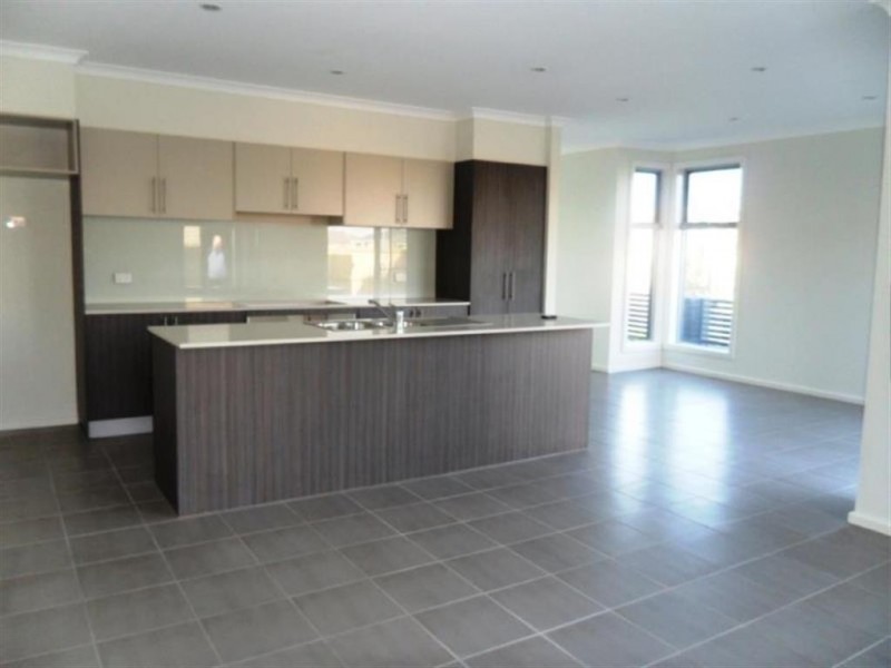 362 Boardwalk Boulevard, Point Cook VIC 3030