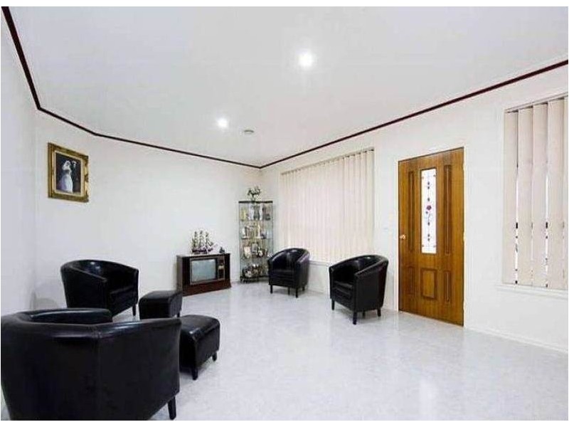 9 Watersun Court, Sanctuary Lakes VIC 3030