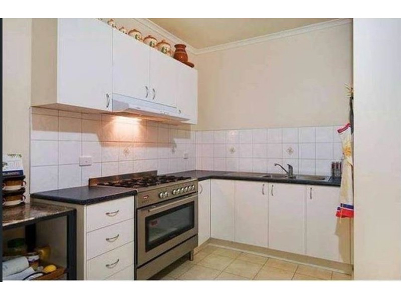 9 Watersun Court, Sanctuary Lakes VIC 3030