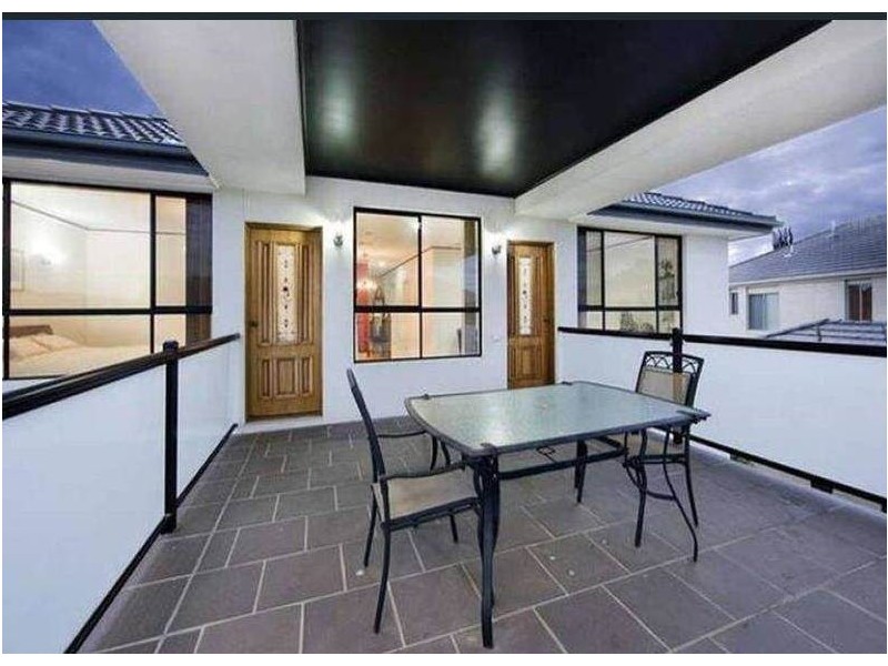 9 Watersun Court, Sanctuary Lakes VIC 3030