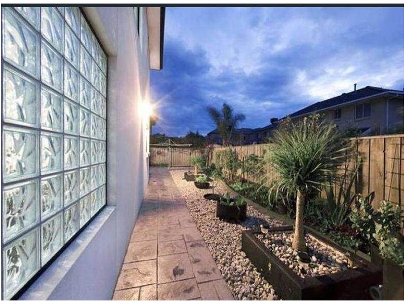 9 Watersun Court, Sanctuary Lakes VIC 3030