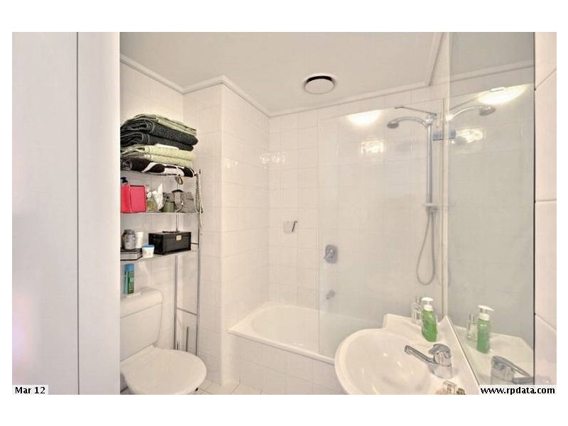 REF 083073/99 Whiteman Street, Southbank VIC 3006