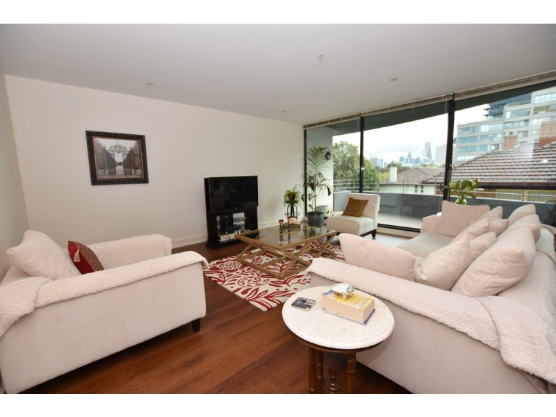 303/19 Queens Road, Melbourne VIC 3004