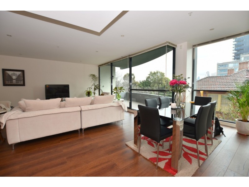 303/19 Queens Road, Melbourne VIC 3004