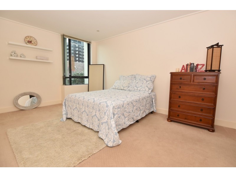 303/19 Queens Road, Melbourne VIC 3004
