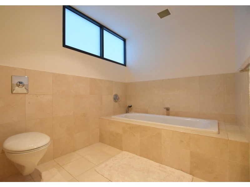 303/19 Queens Road, Melbourne VIC 3004