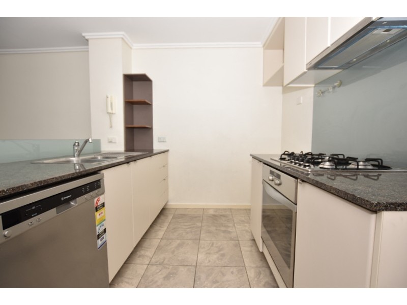 REF 08312/92C Kavanagh Street, Southbank VIC 3006