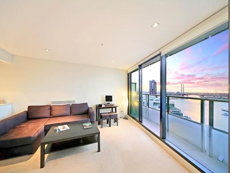 1510/100 Harbour Esplanade, Docklands VIC 3008