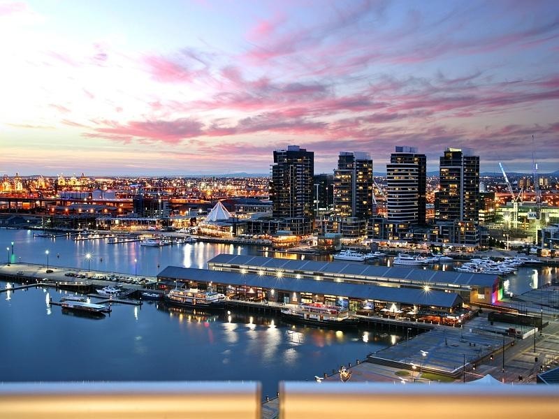 1510/100 Harbour Esplanade, Docklands VIC 3008