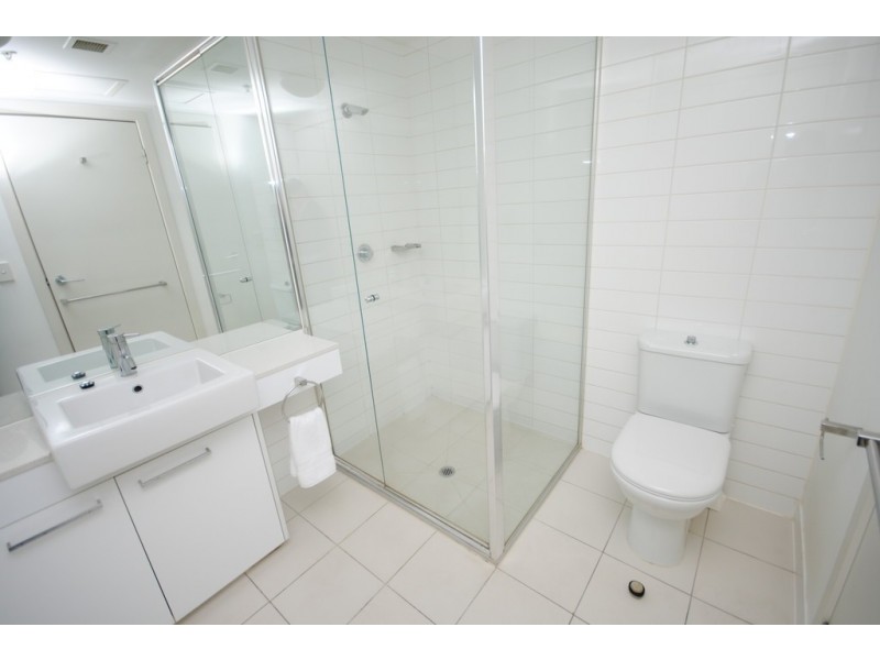 3109A/100 Harbour Esplanade, Docklands VIC 3008