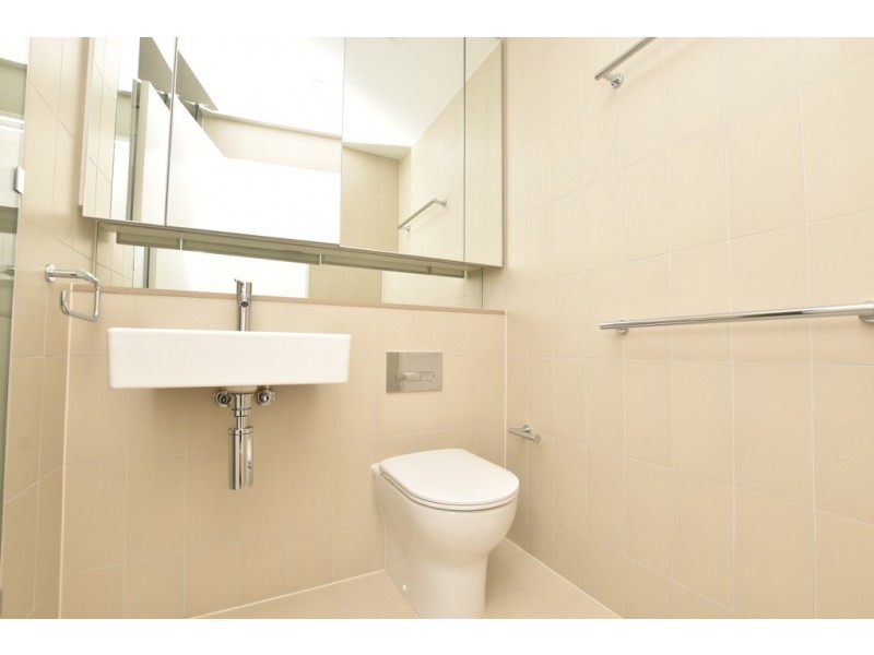 1305S/883 Collins Street, Docklands VIC 3008