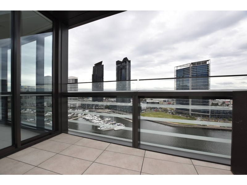 1305S/883 Collins Street, Docklands VIC 3008