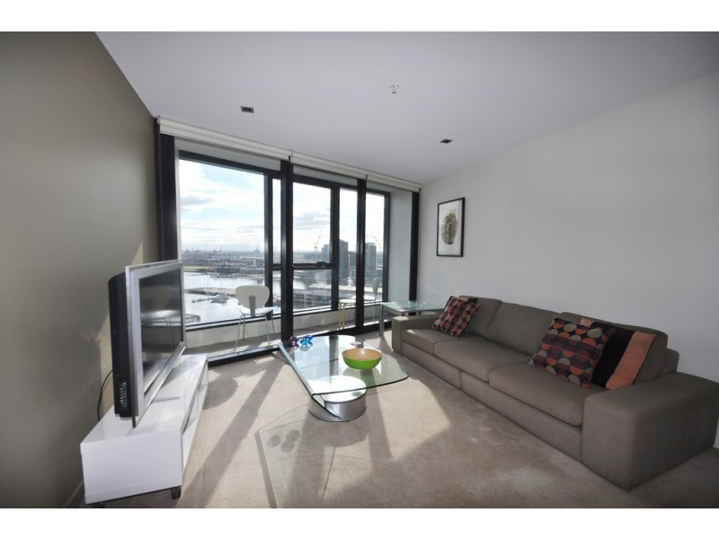 1902/100 Harbour Esplanade, Docklands VIC 3008