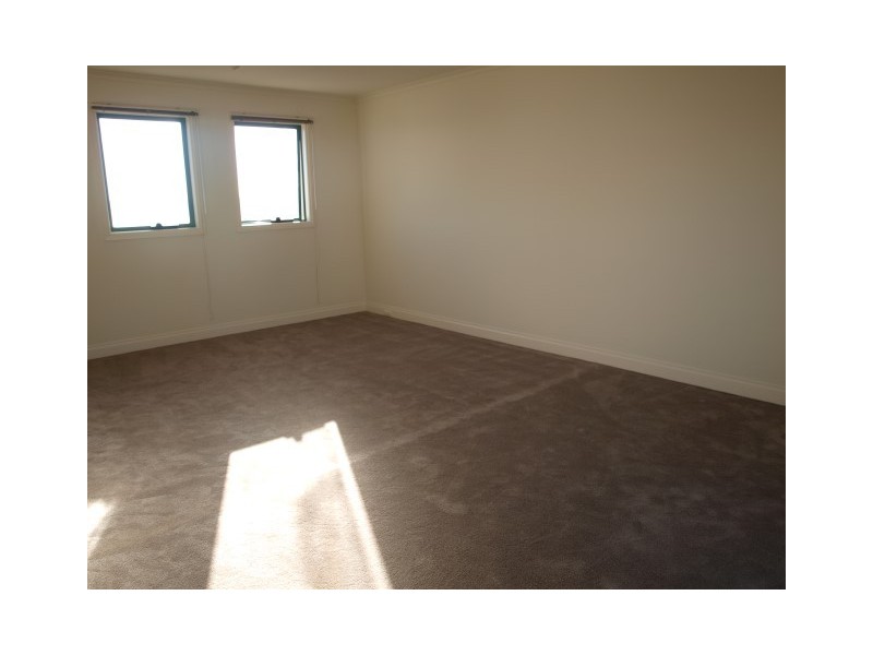 REF 090590/682 Nicholson Street, Fitzroy North VIC 3068