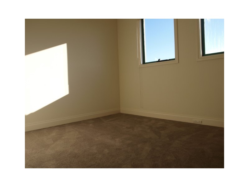 REF 090590/682 Nicholson Street, Fitzroy North VIC 3068