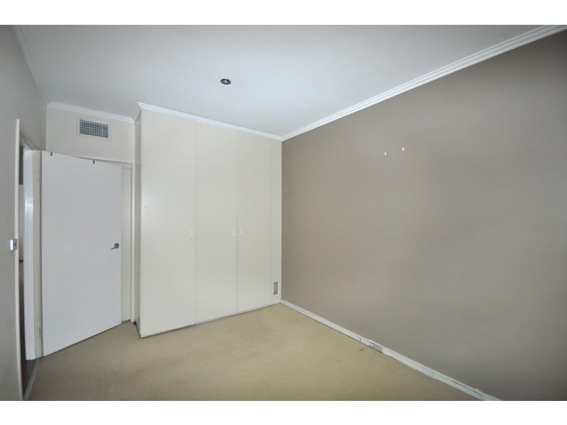 17/15 Beach Street, Port Melbourne VIC 3207