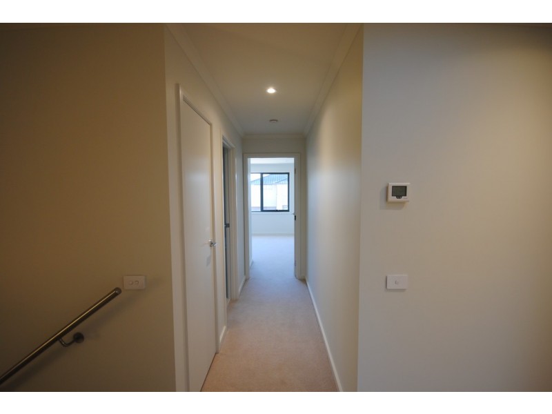 30 Harmony Road, Ascot Vale VIC 3032