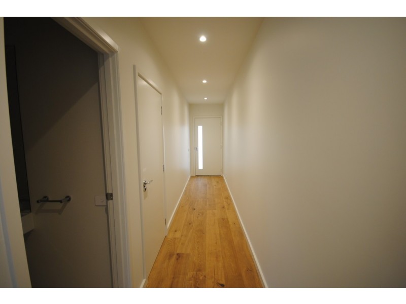 30 Harmony Road, Ascot Vale VIC 3032