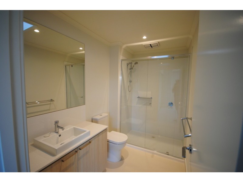 30 Harmony Road, Ascot Vale VIC 3032