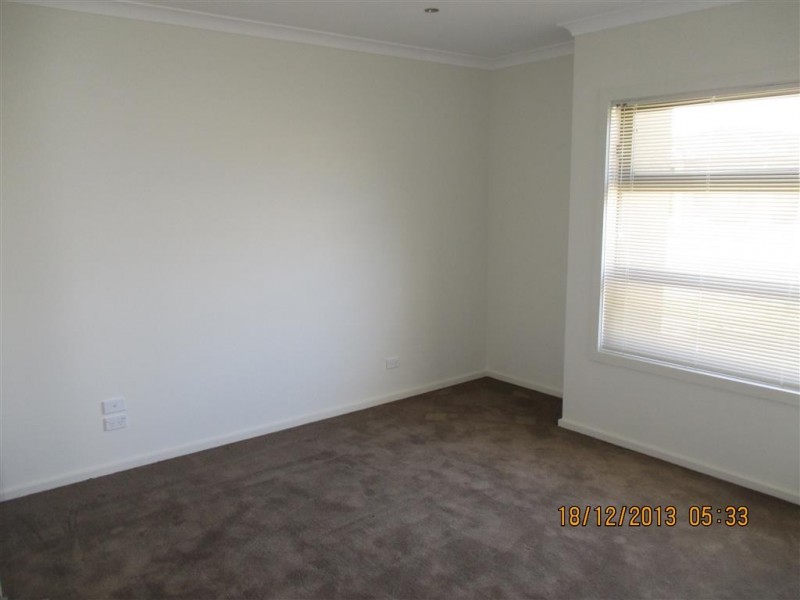 10 Fireside Avenue, Point Cook VIC 3030