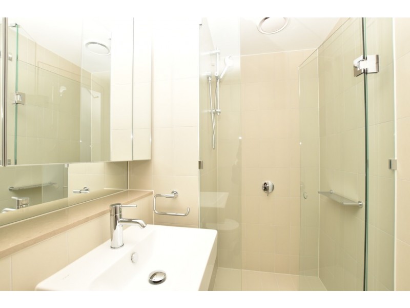 1704S/883 Collins Street, Docklands VIC 3008